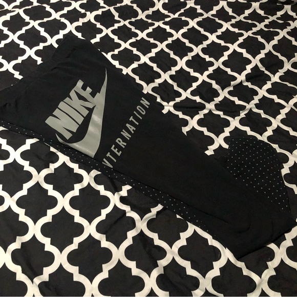 Nike Pants - Nike International Women Leggings Polka Dot Sz Medium Black Gray.